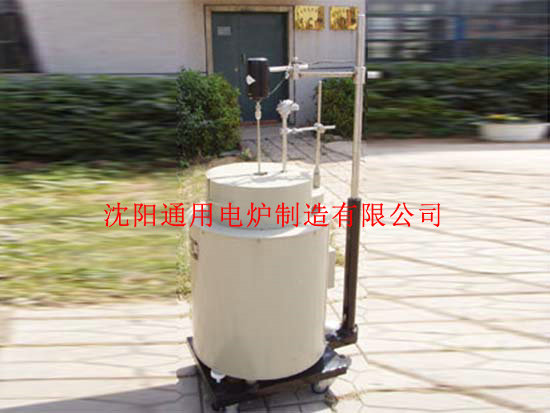 搅拌式坩锅电阻炉展示